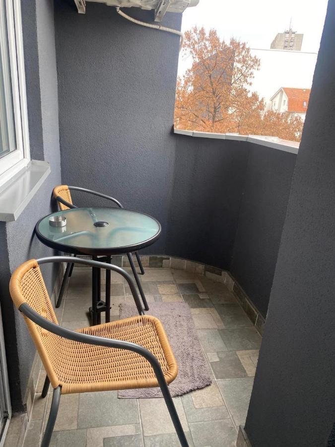 Luxury Apartments Parking In Garage Nis Exterior photo